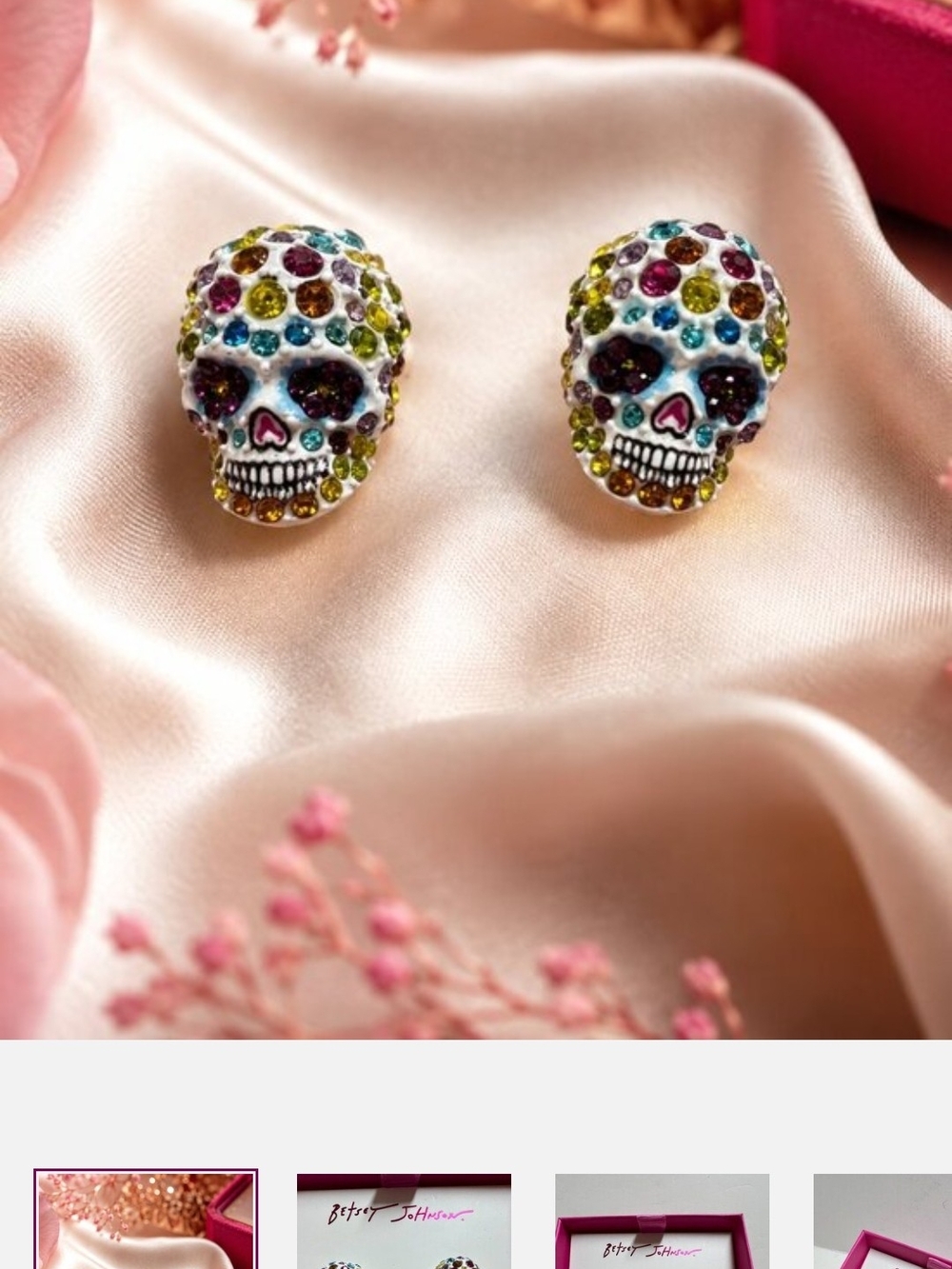 NWB /Betsey Johnson Multicolor Crystal Skull 💀💓💙Stud Earrings Day Of The Dead